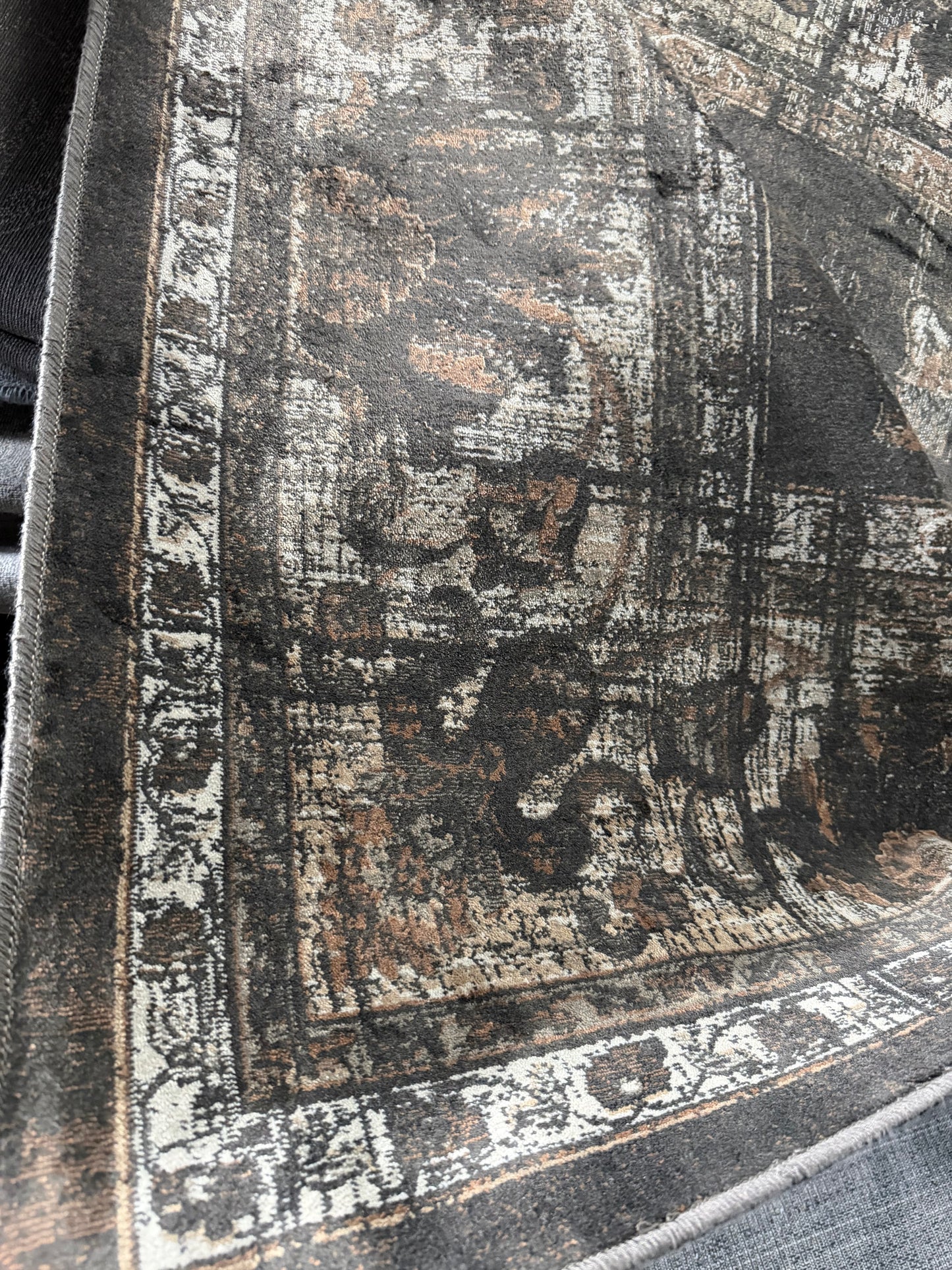 Tapis vintage marron 265/365